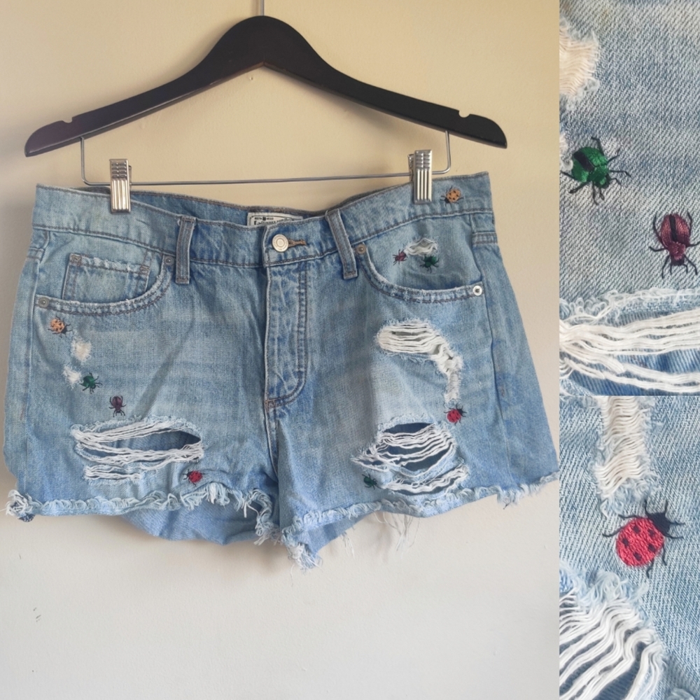 Lucky Brand Lady Bug Insect Embroidered Distressed Ripped Cutoff Jean Shorts 8